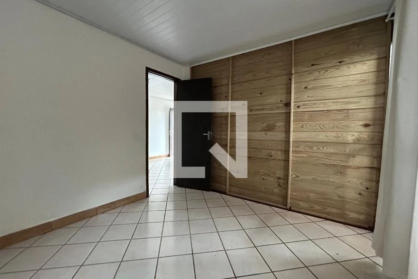 Rental house with 3 bedrooms and a private garden — photo 5
