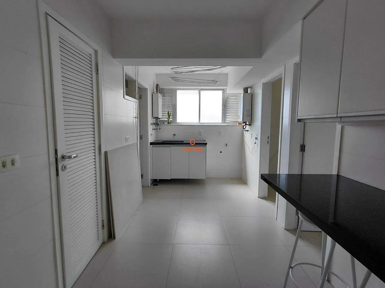 Rental apartment with 4 bedrooms and 3 bathrooms — photo 17
