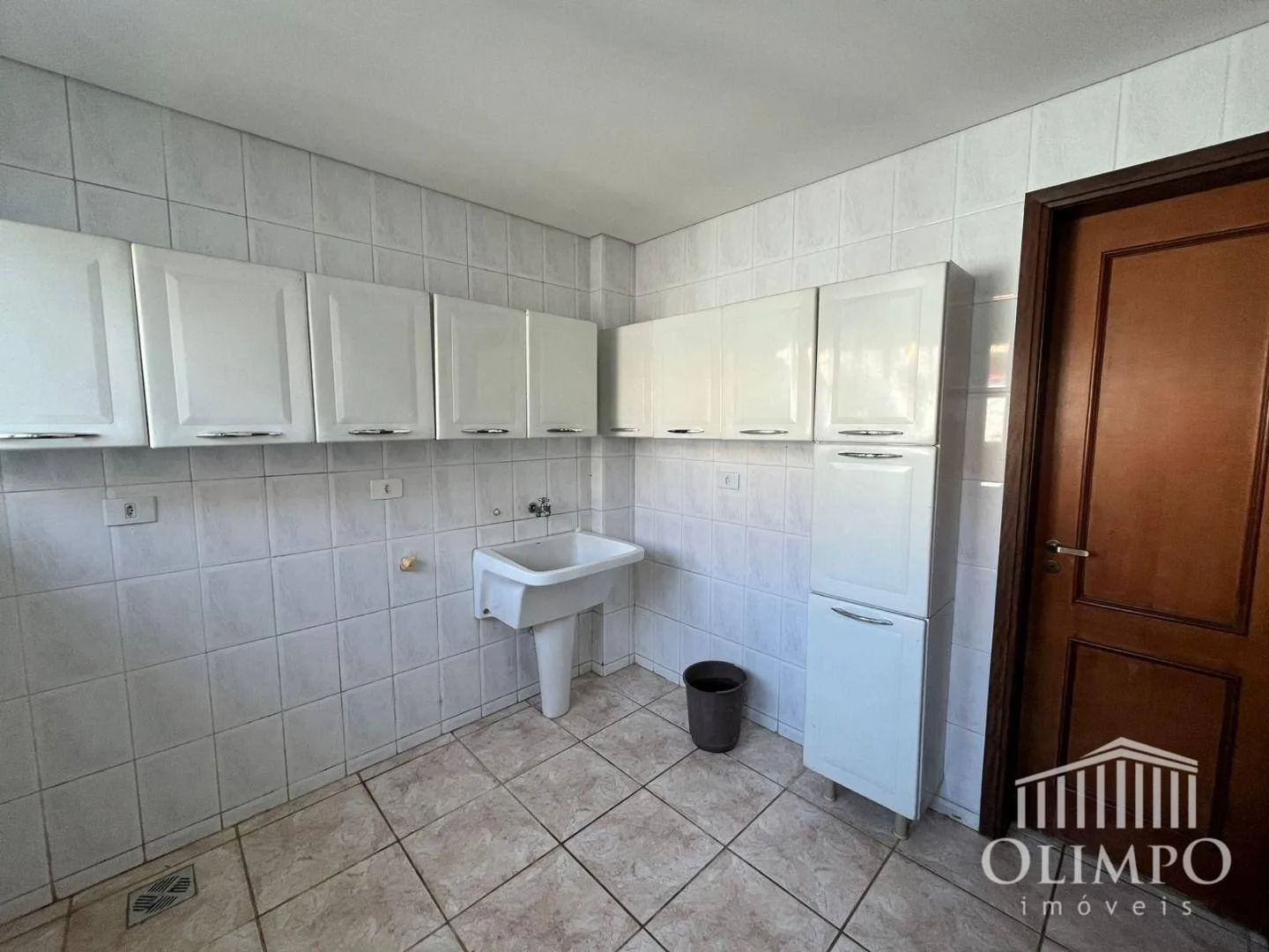 Unfurnished house with 4 bedrooms and a gas kitchen — photo 18