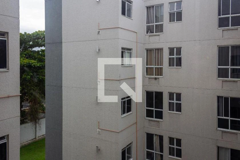 2-bedroom apartment in a building with a pool — photo 2
