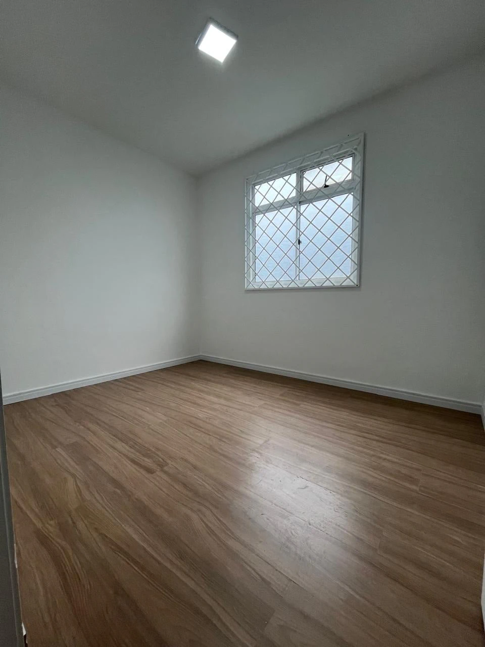 Apartment, 45 m², with a glass-enclosed balcony — photo 4