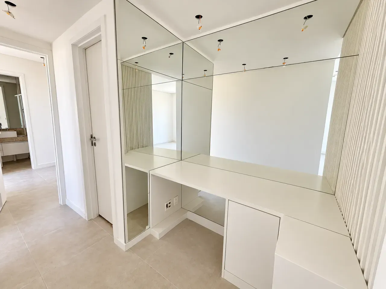 Apartment, 82 m², with a mountain view — photo 16