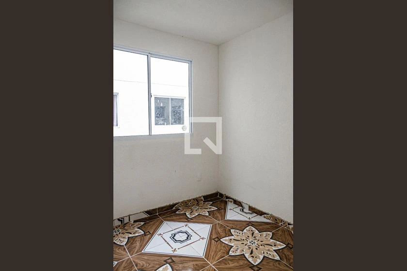 2-bedroom 45 m² apartment with a dedicated laundry area — photo 4