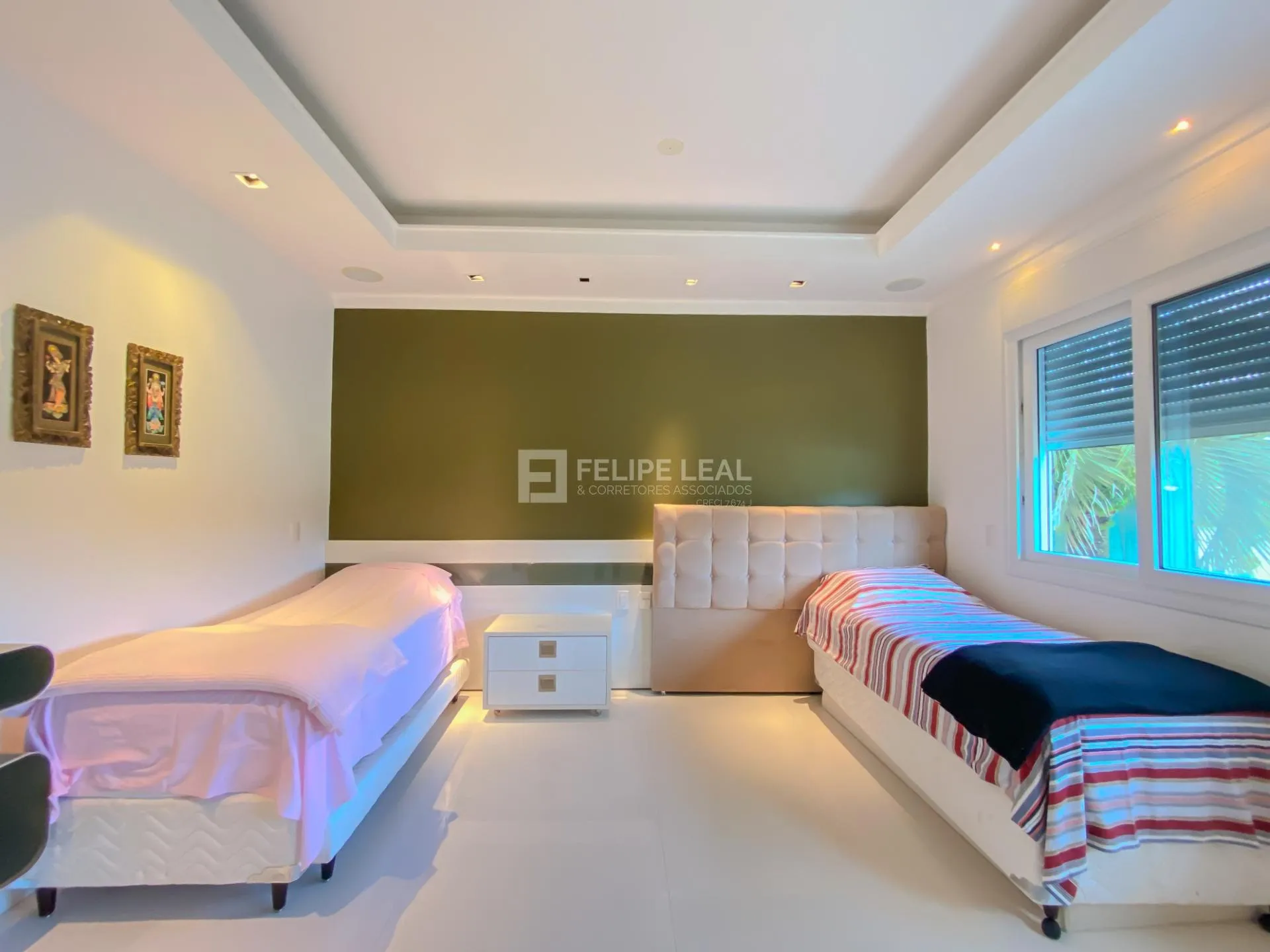 Casa em condomínio com 9 dormitórios e 8 suítes — photo 77