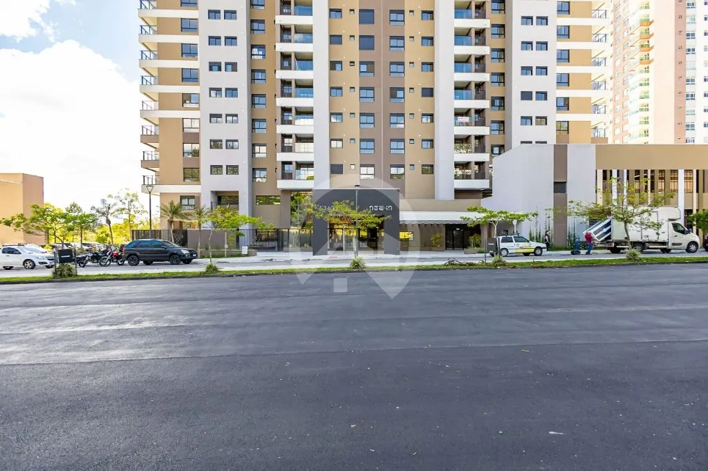 Furnished apartment with enclosed balcony and desk corner — photo 81