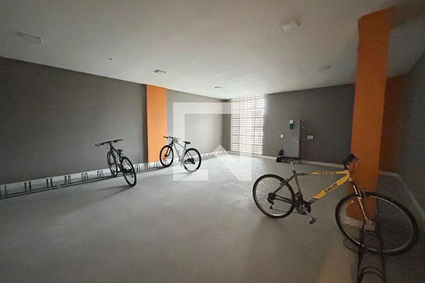 Studio in a building with a gym — photo 3