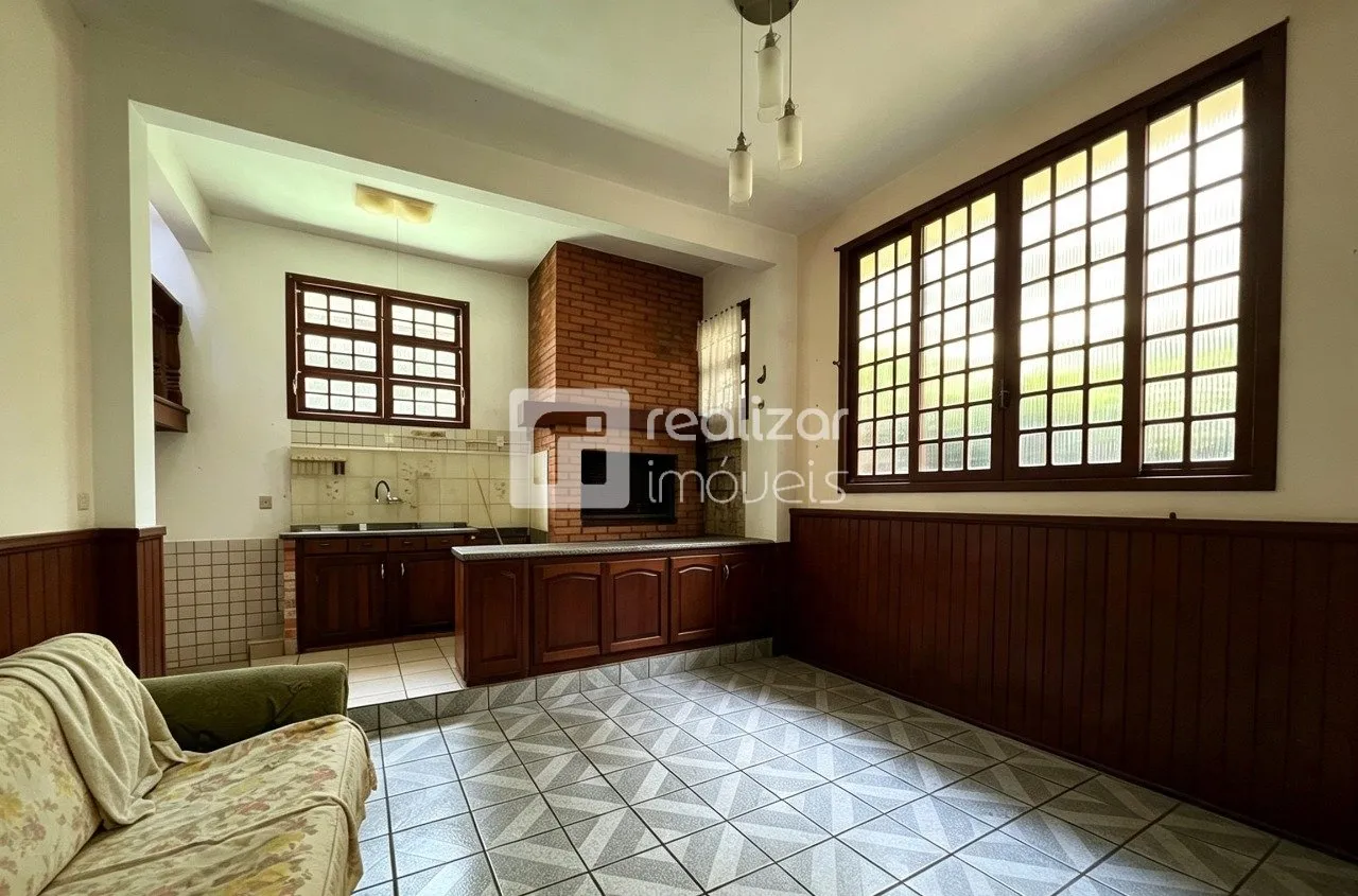 3-bedroom house with a grill on the balcony — photo 2
