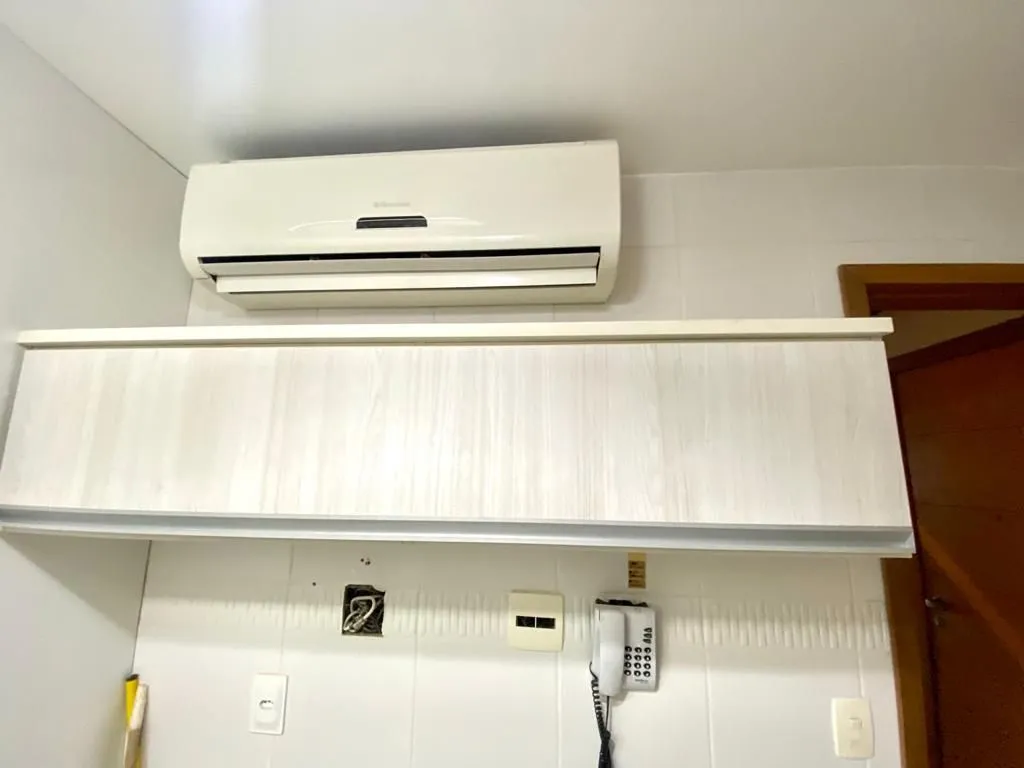 Apartment on the 14th floor with a grill on the balcony — photo 42