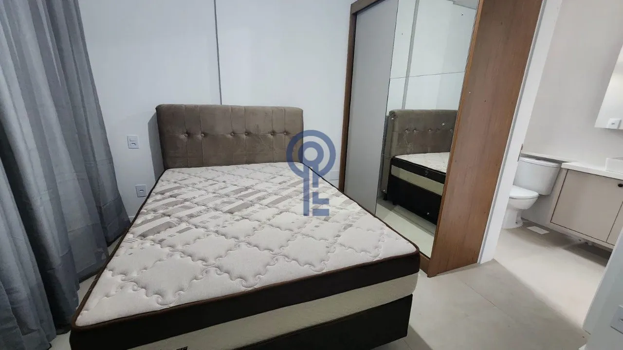 Furnished 59 m² studio with open-plan kitchen and electric stove — photo 8