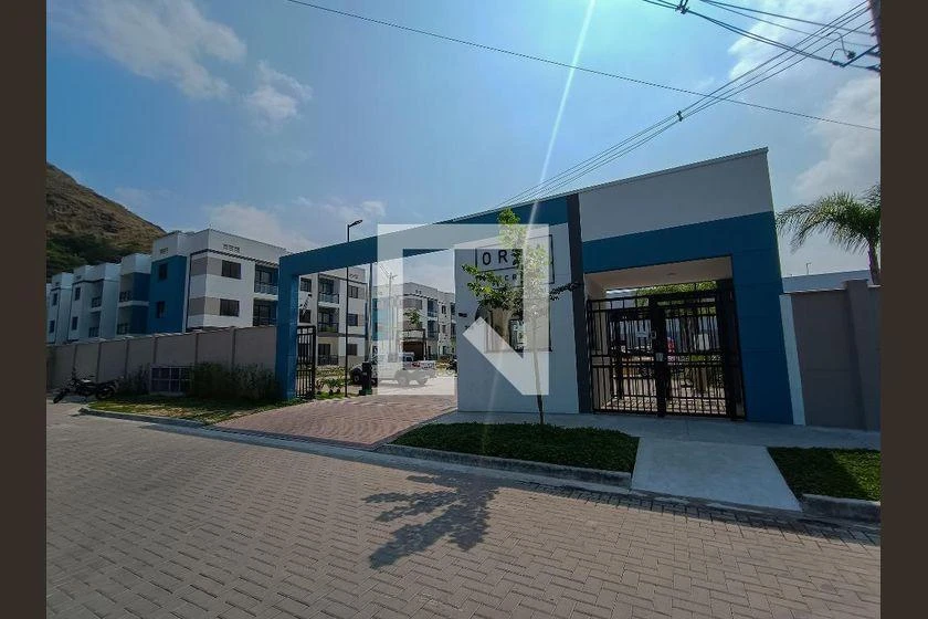 3-bedroom 63 m² apartment with a balcony — photo 36