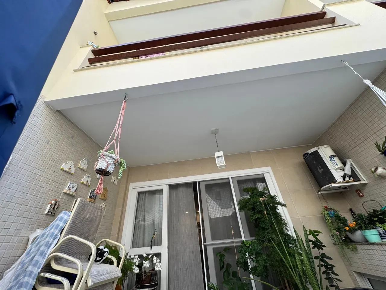 Condo house with 4 bedrooms and a closed kitchen — photo 12