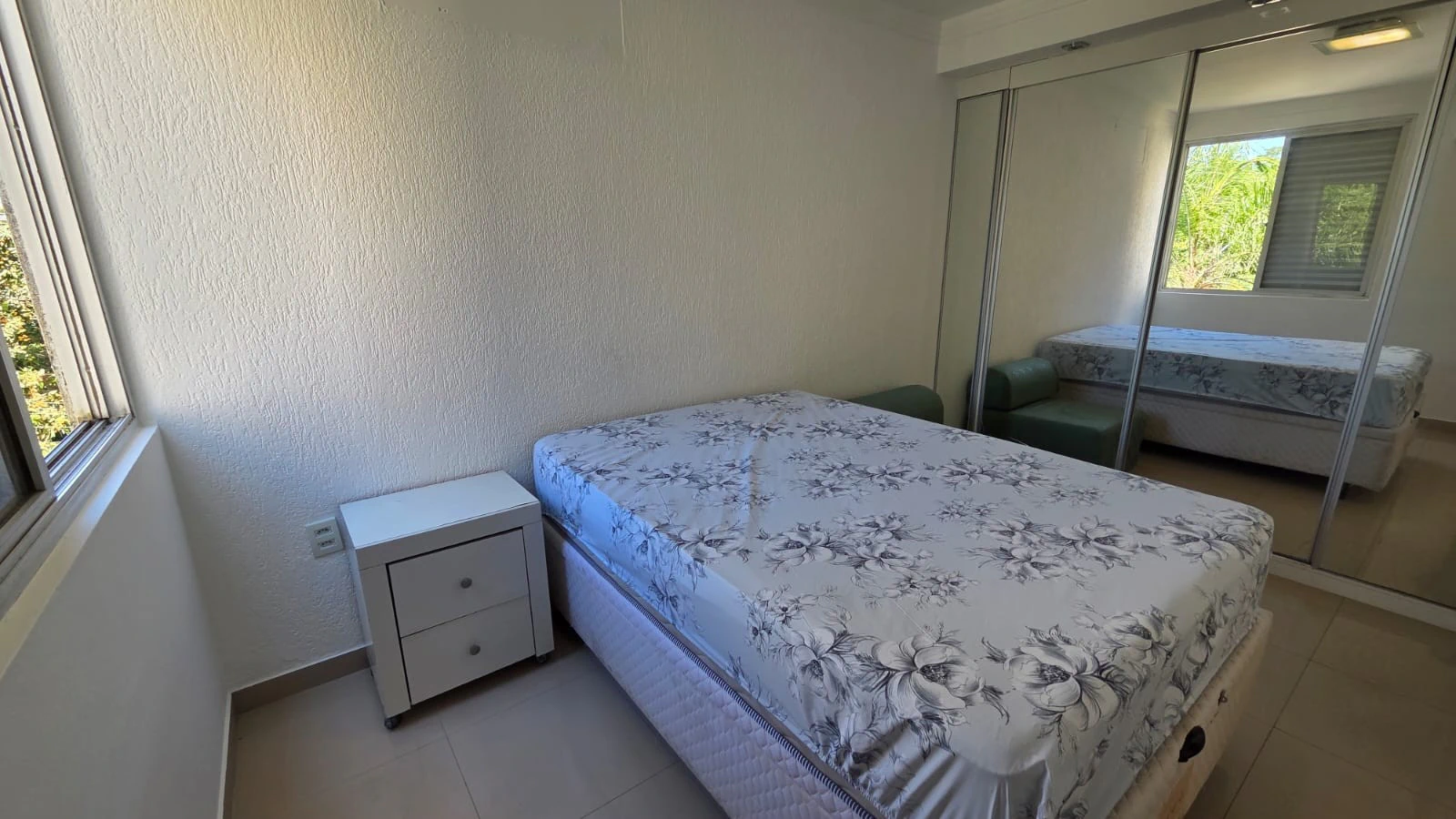 Furnished apartment, 60 m², with a washing machine — photo 14