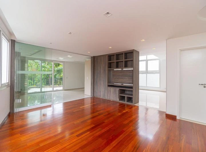 House with 4 en-suite bedrooms and balcony grill — photo 7