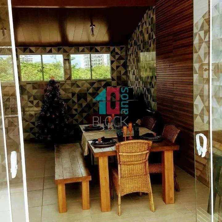 Furnished house with 5 bedrooms and 226 m² — photo 20