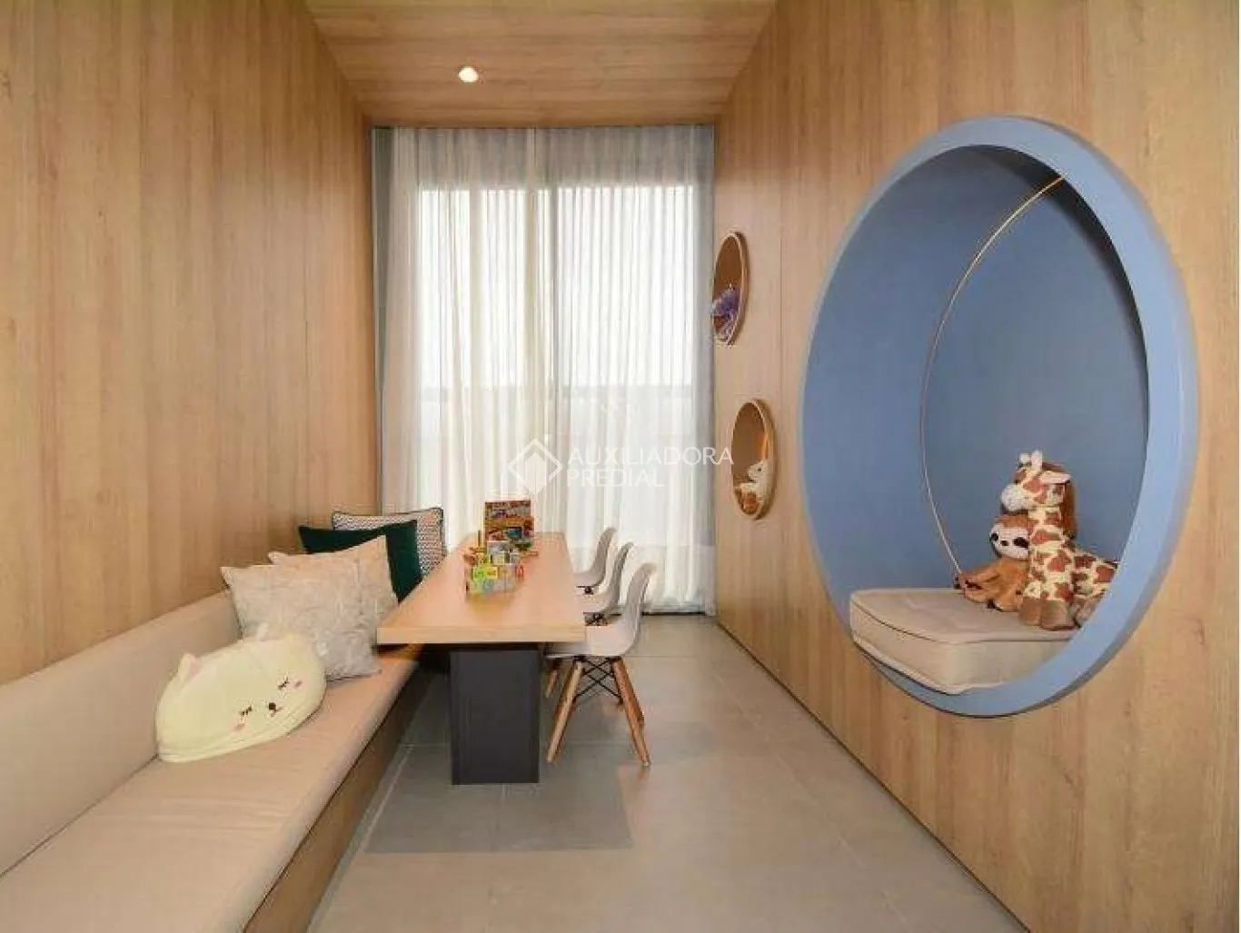 2-bedroom apartment in a building with a gym — photo 36