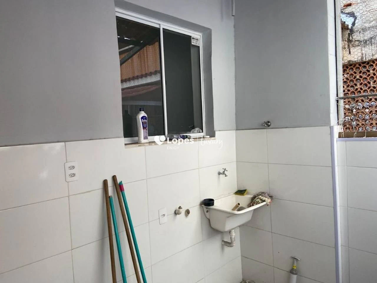 Unfurnished house with 2 bedrooms and 1 bathroom — photo 27