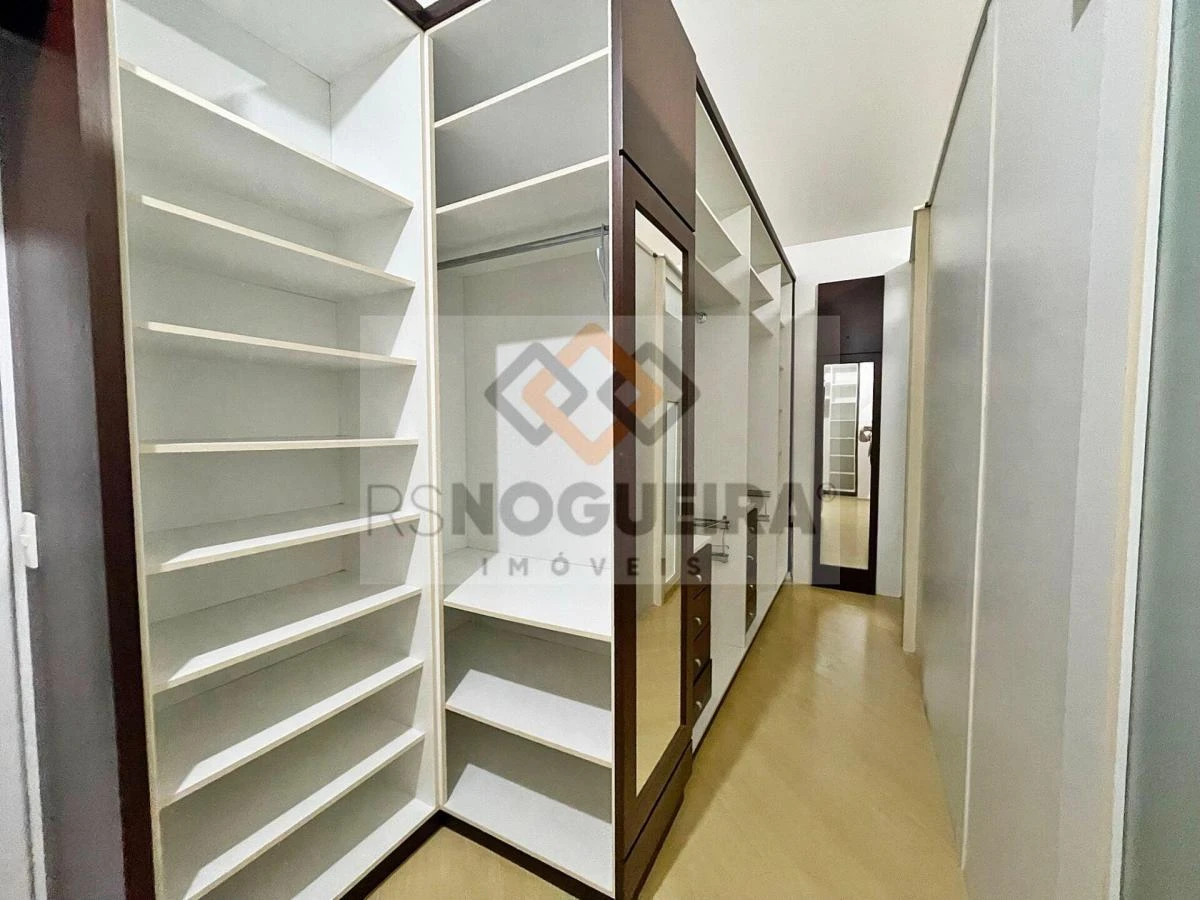 Furnished house, 317 m², with a bathtub — photo 21