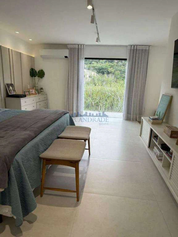 Casa com 4 dormitórios, 240 m² e 3 suítes com varanda — photo 27