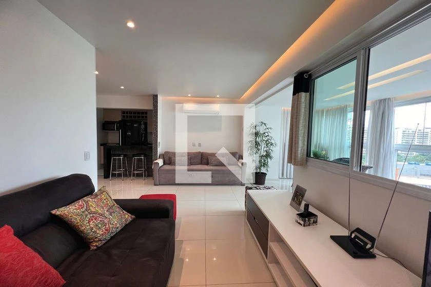 2-bedroom apartment in a building with a gym — photo 14