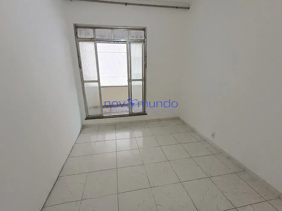 3-bedroom apartment, 1 with its own bathroom, 157 m² — photo 13
