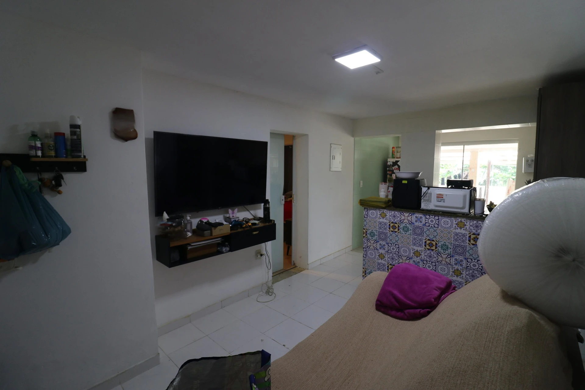 90 m² apartment with a water view and a grill on the balcony