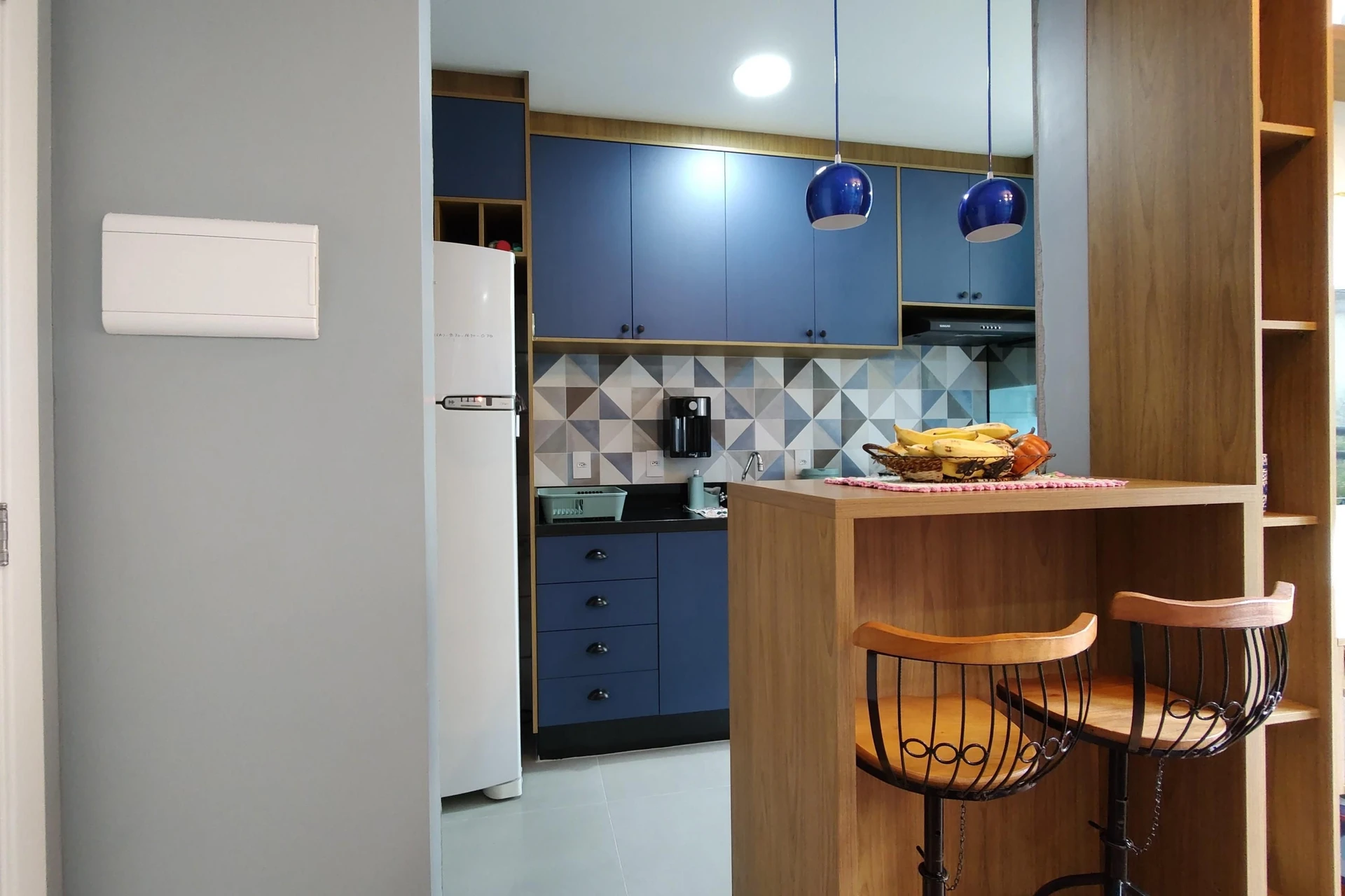 2-bedroom apartment with a glass-enclosed balcony — photo 21