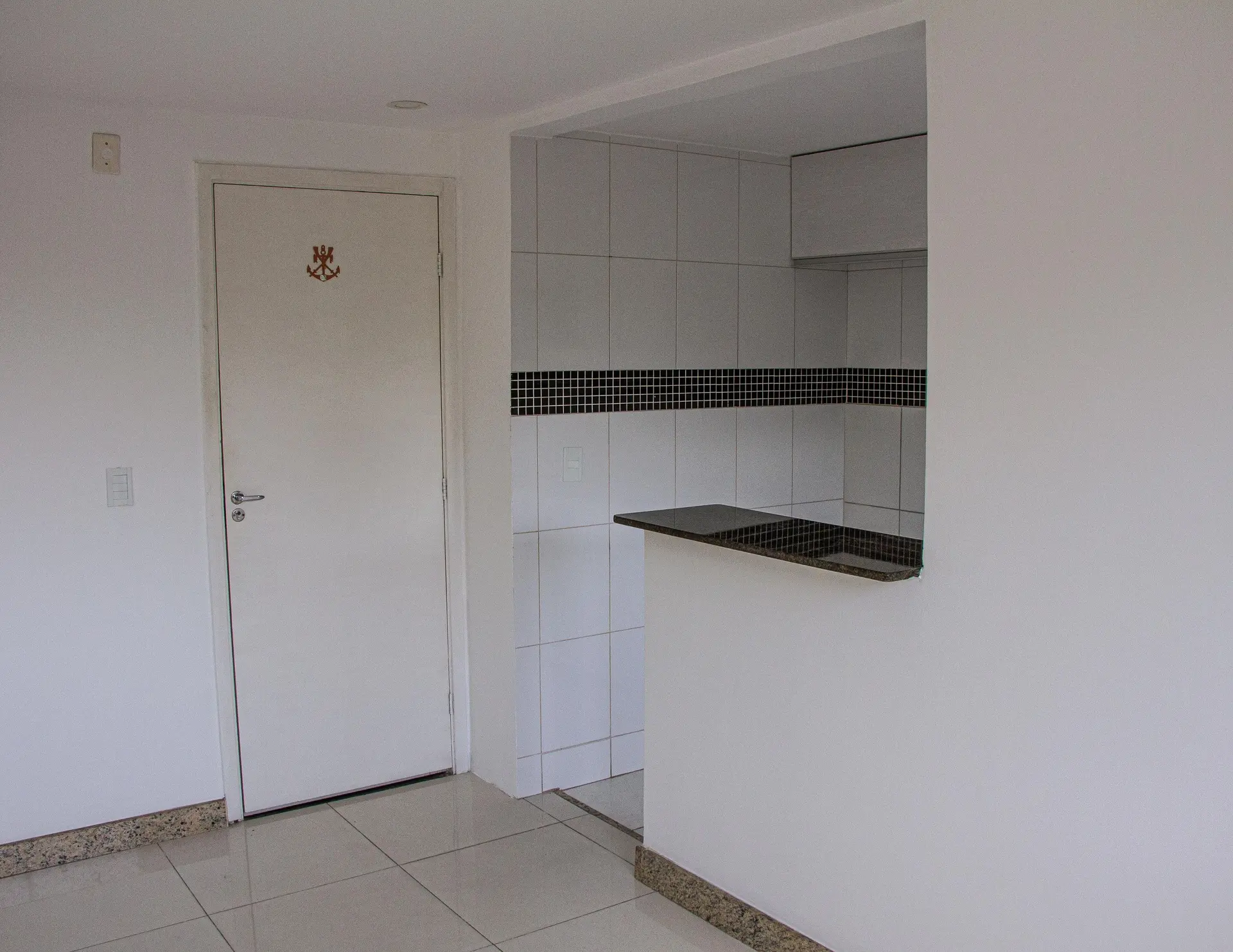 Apartamento com 2 quartos e cozinha integrada