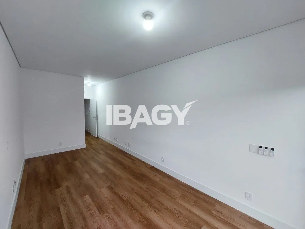 Furnished 133 m² apartment with 3 en-suite bedrooms — photo 22