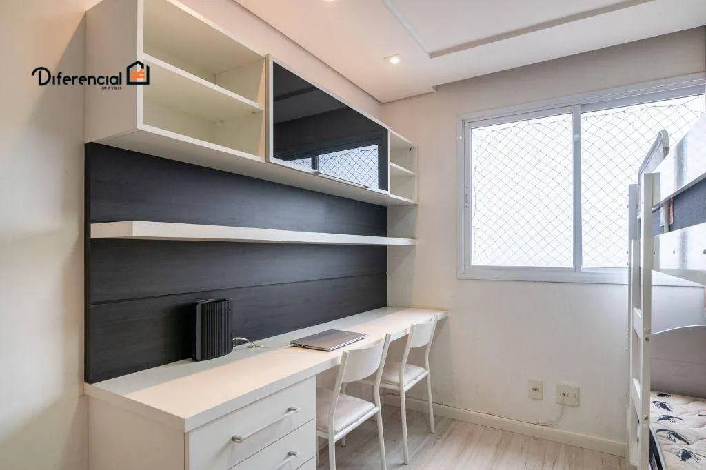 Furnished 2-bedroom apartment with open-plan kitchen — photo 17