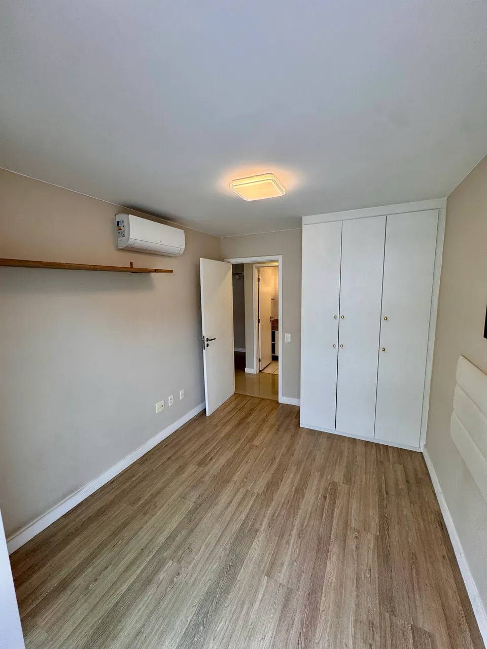 2-bedroom apartment with 3 bathrooms and 2 parking spots — photo 9