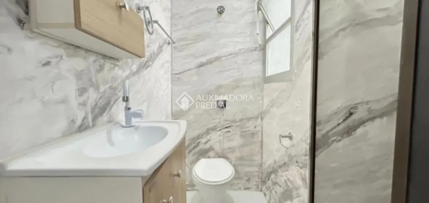 Apartamento de 2 quartos com cozinha fechada e 80 m² — photo 7