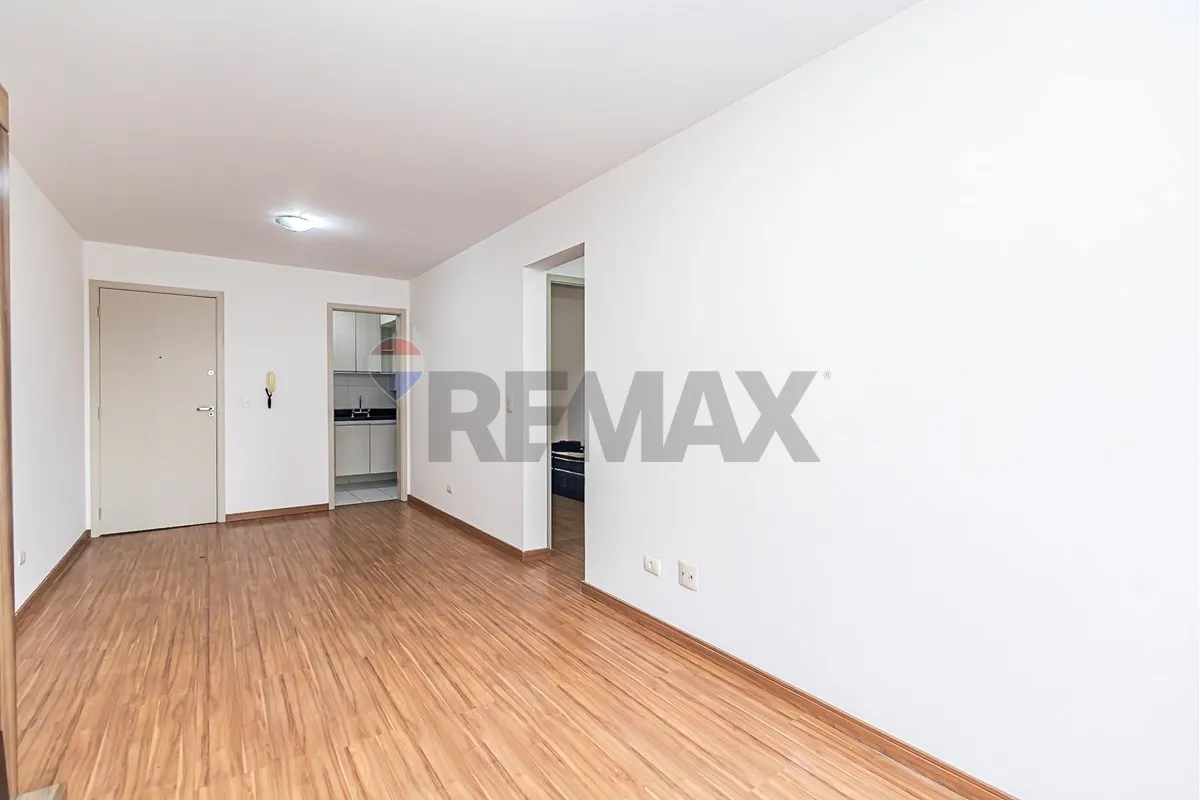 Стиральная машина и 2 спальни: квартира 63 м²