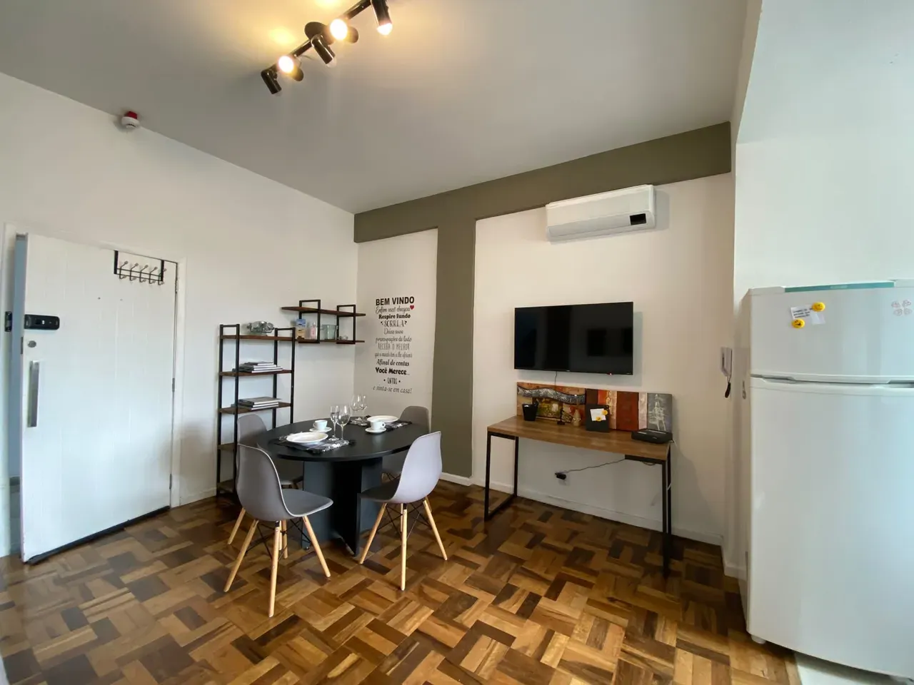Квартира 60 м² с видом на воду и рабочим местом — photo 5