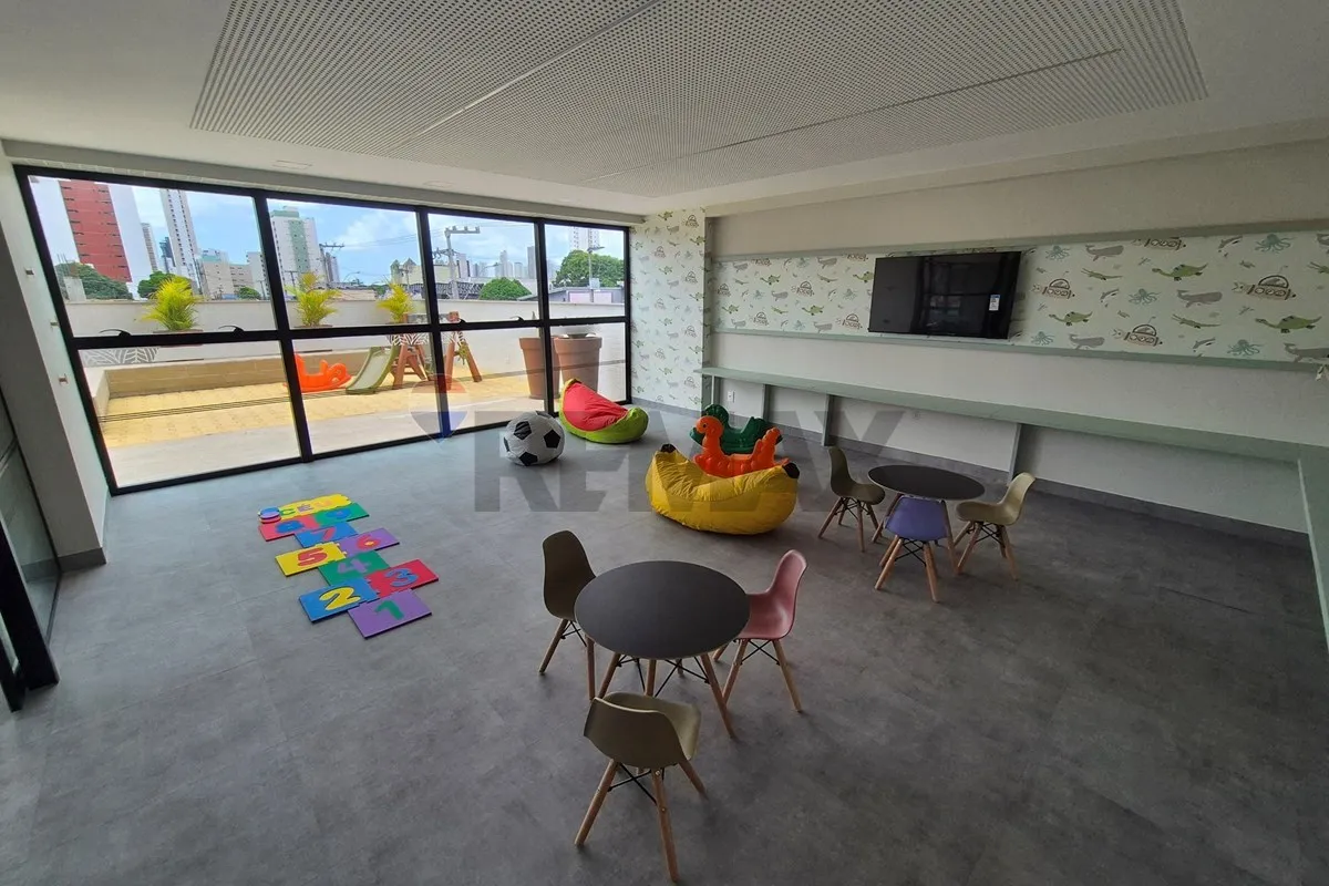 3-bedroom apartment in a building with a gym — photo 26