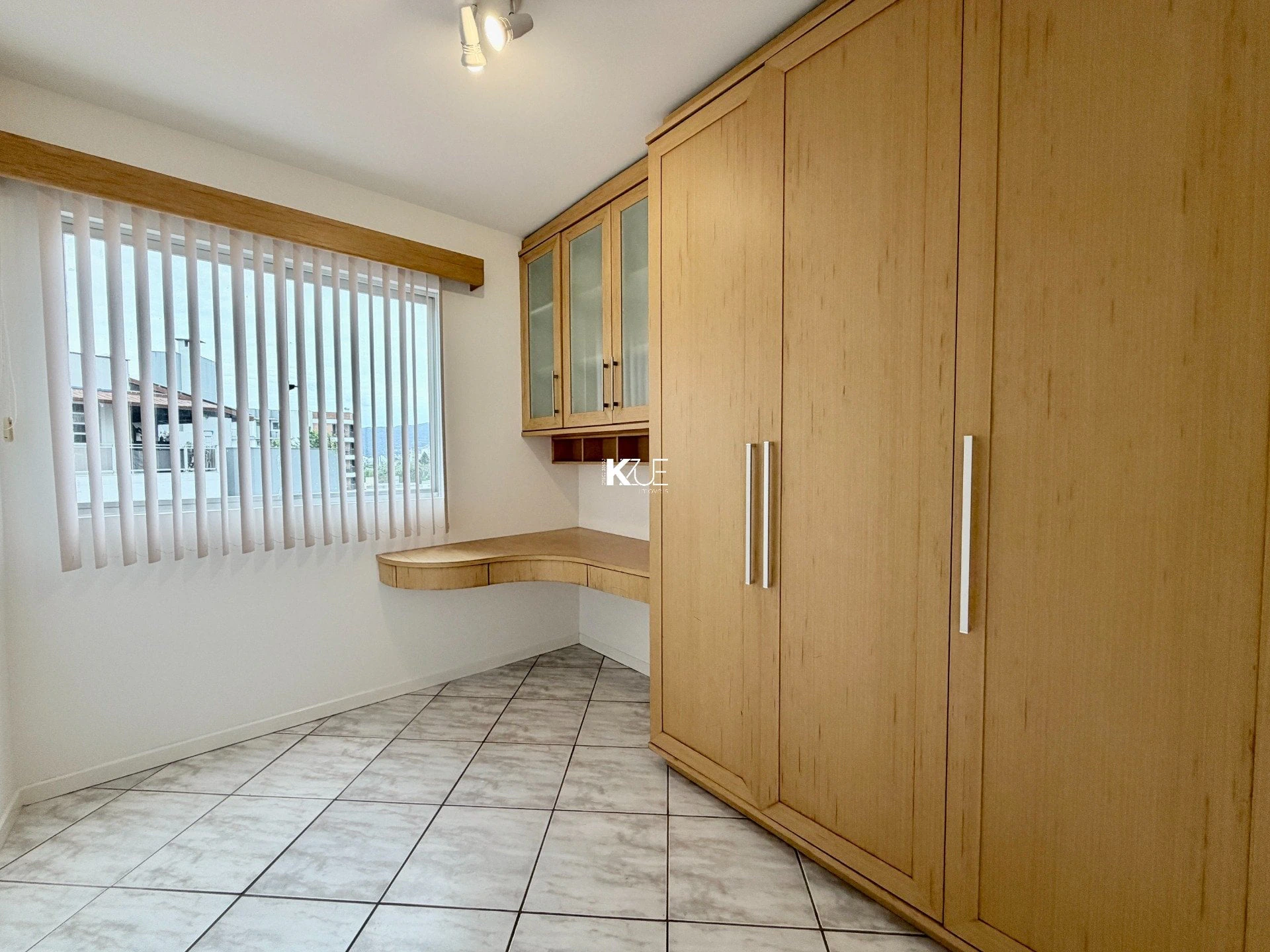 Панорамные окна и 3 спальни: квартира 118 м² — photo 14