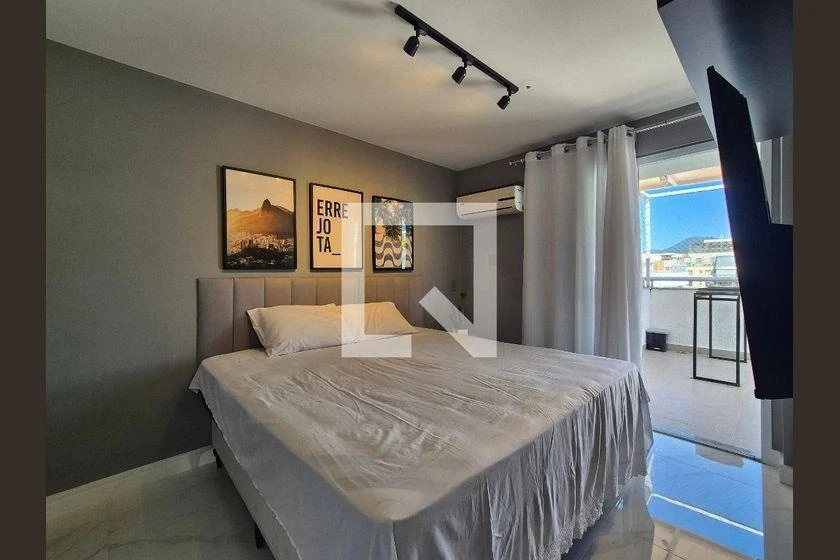 Furnished apartment with 5 bedrooms, balcony and 196 m² — photo 9