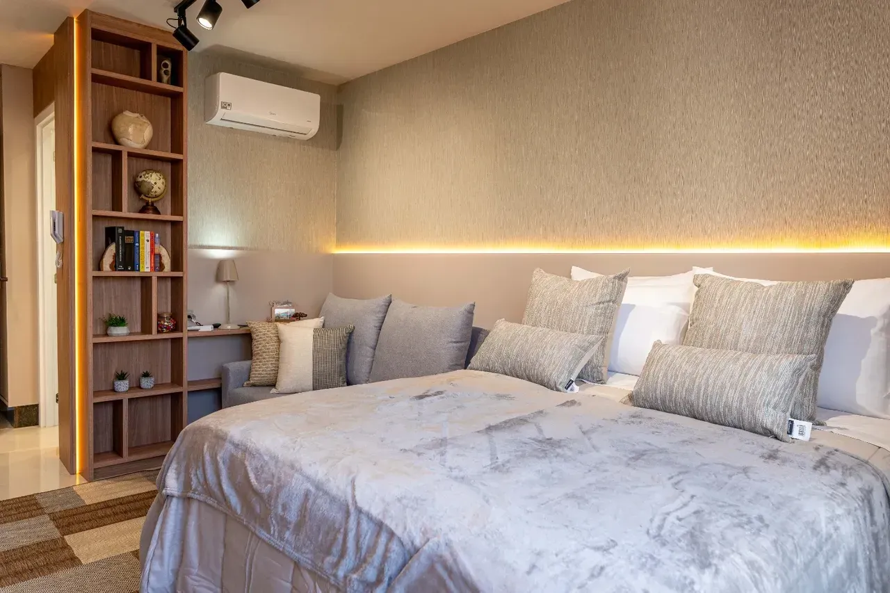 Furnished 1-bedroom apartment with no parking space — photo 3