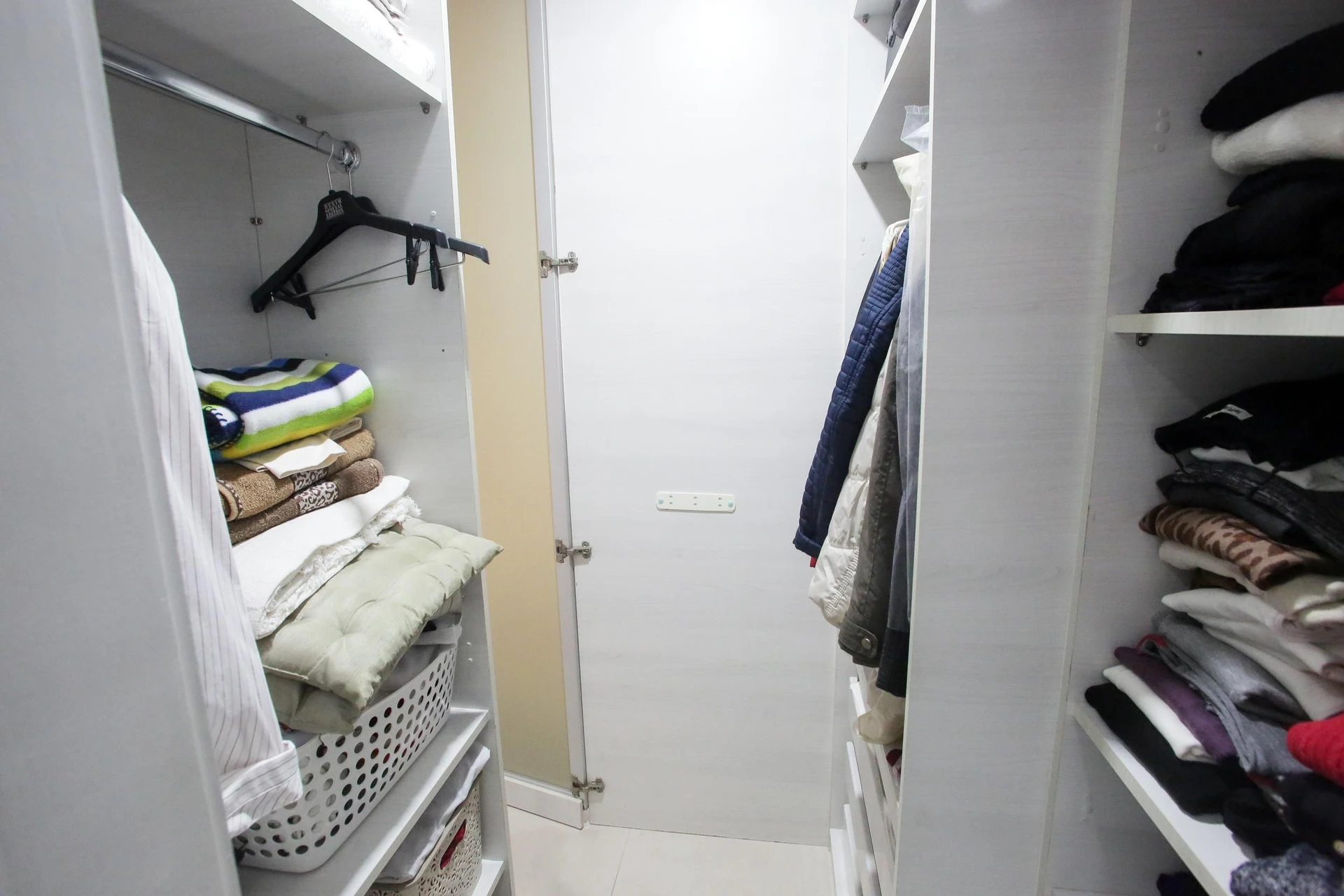 Apartamento mobiliado com 4 quartos e varanda — photo 72