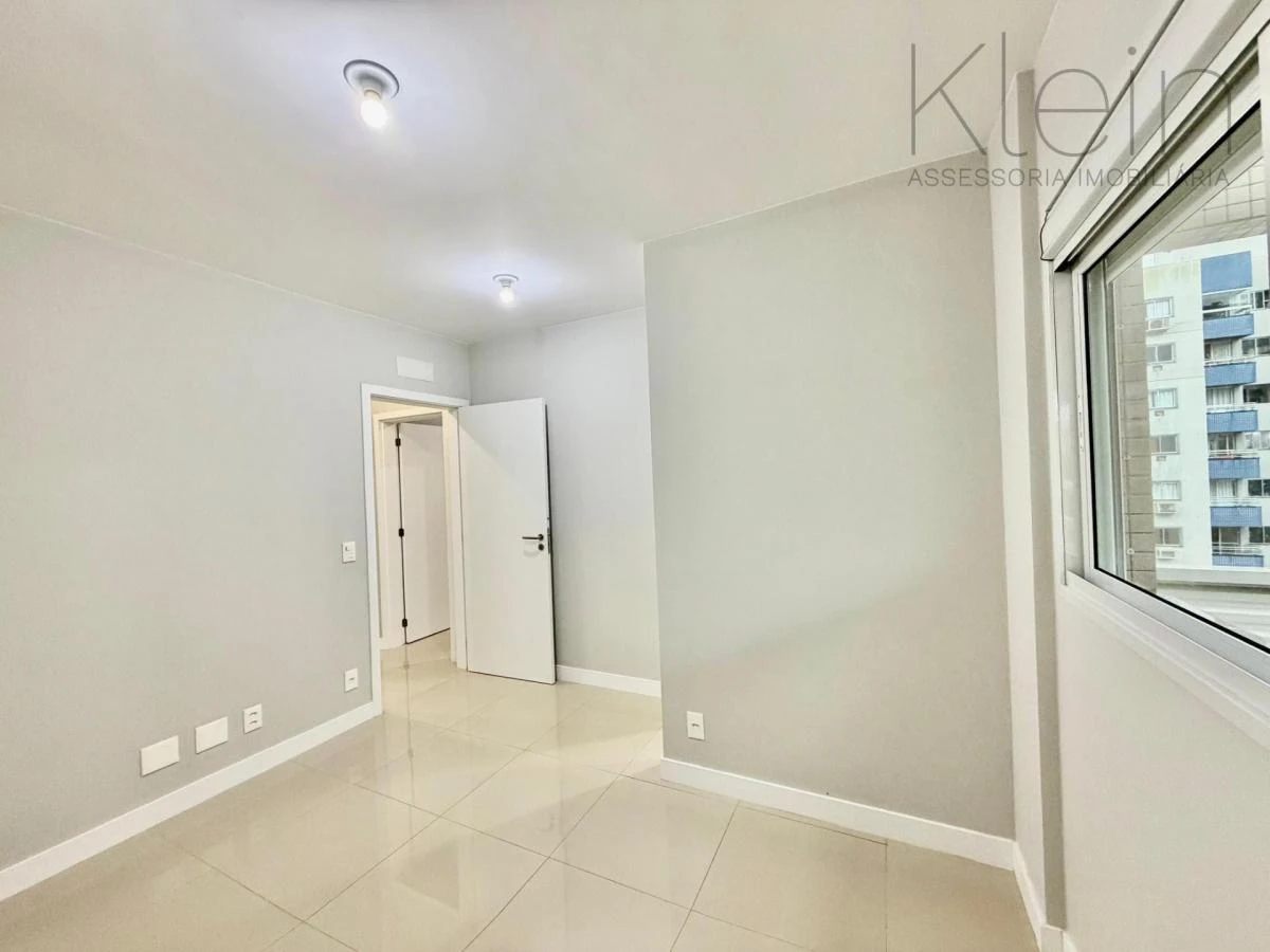 Квартира с 2 спальнями и грилем на балконе, Флорианополис — photo 17