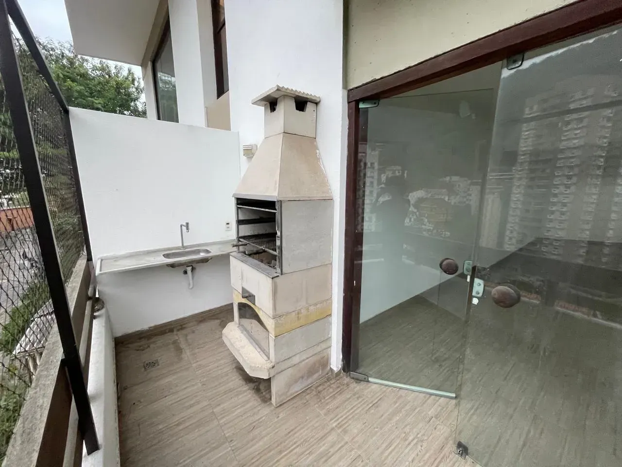 Casa triplex com 4 quartos, 2 banheiros e vaga — photo 5