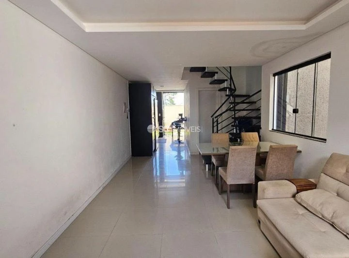 Furnished house with open-plan gas kitchen and terrace
