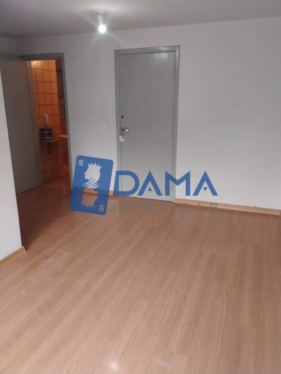 Apartamento com 3 quartos e área de lavanderia — photo 6
