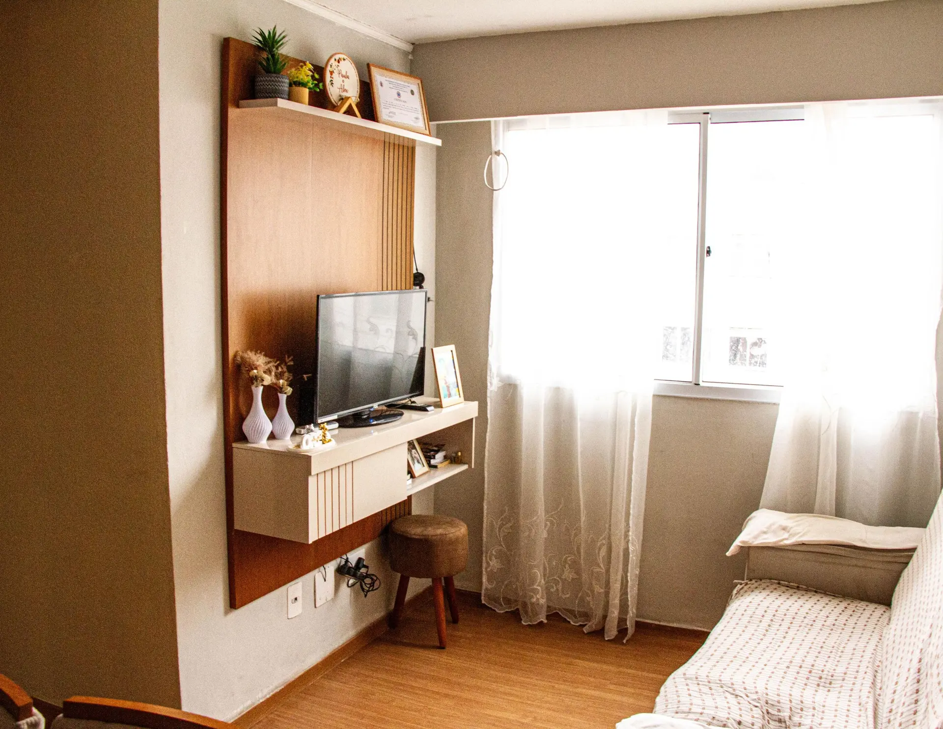 Furnished 2-bedroom apartment with 1 bathroom