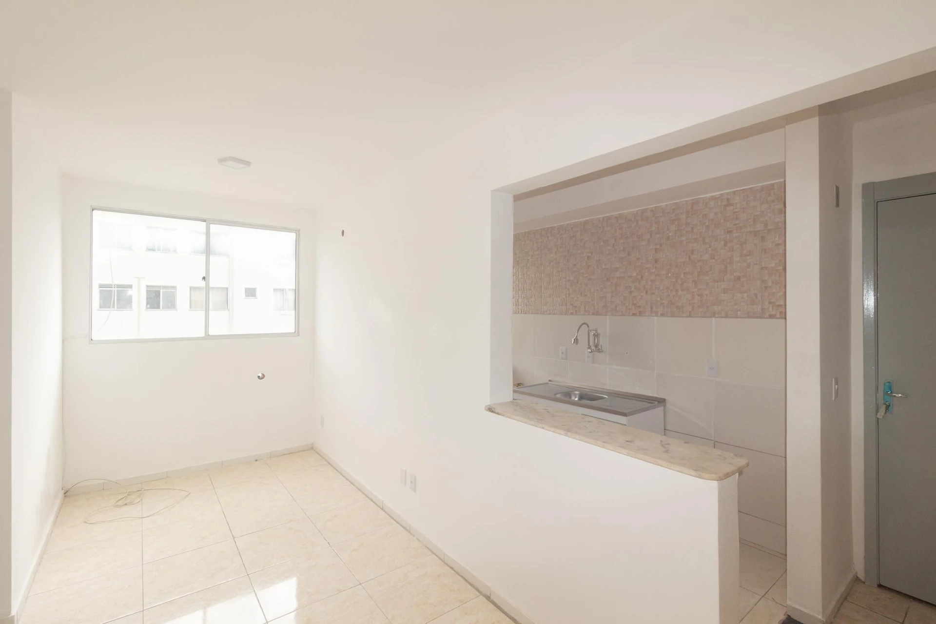 Unfurnished apartment with 2 bedrooms and open-air pool