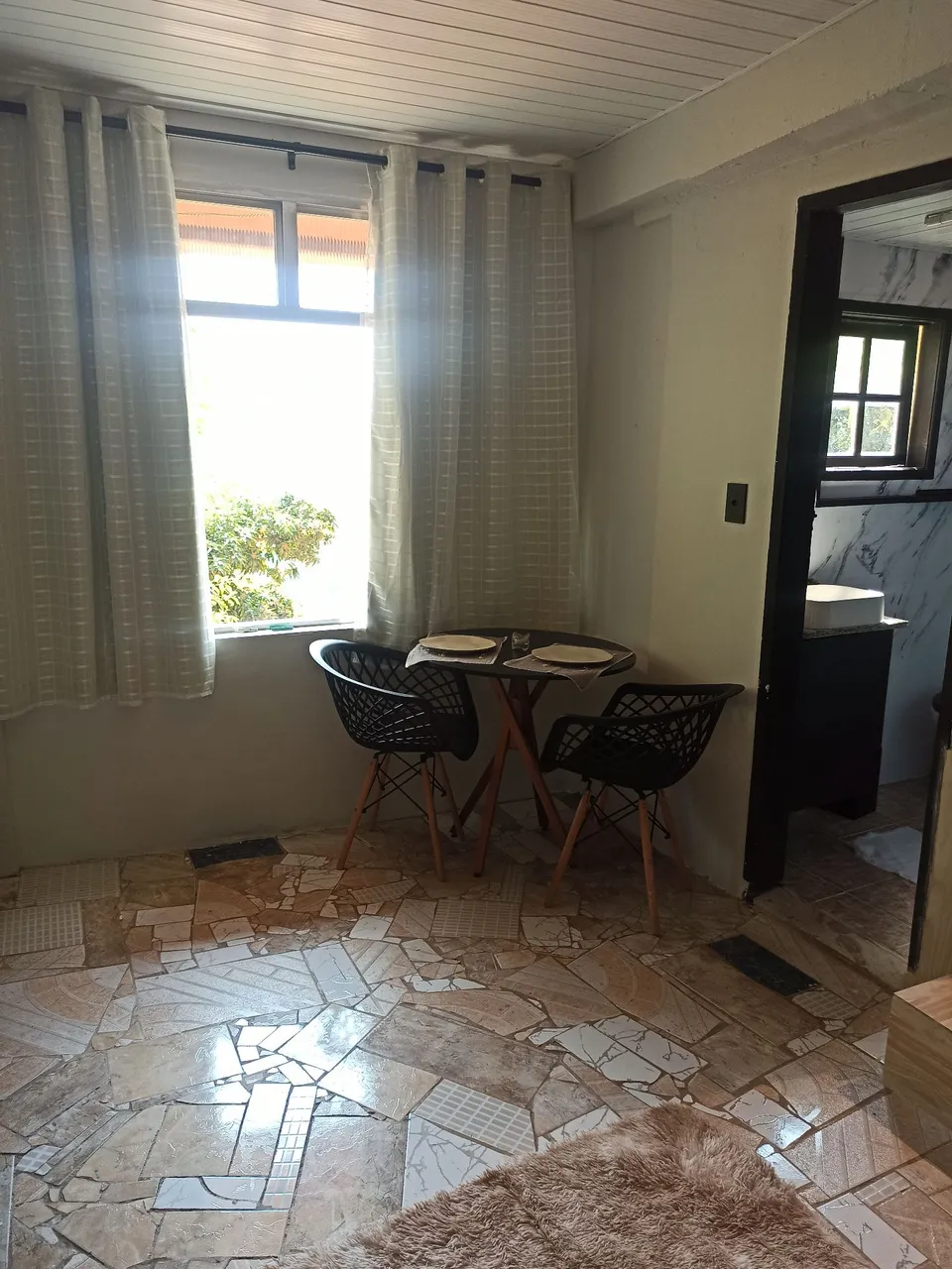 Furnished house with 1 bedroom and a gas mini-kitchen — photo 2