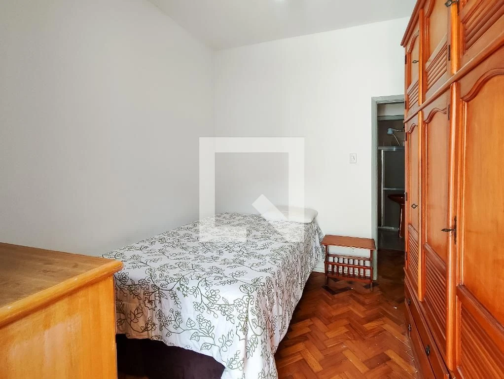 1-bedroom apartment with a gas stove kitchenette — photo 6
