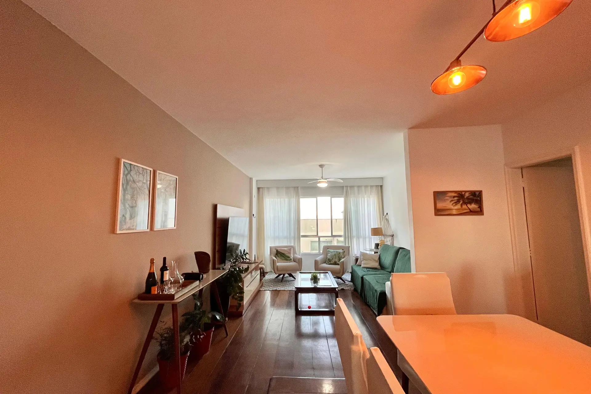 Furnished 200 m² apartment with 3 bedrooms and 1 suite