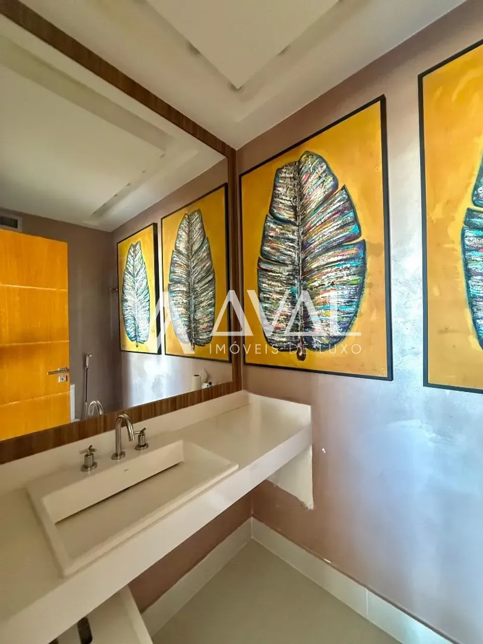 190 m² duplex penthouse with 3 suites and pool — photo 10