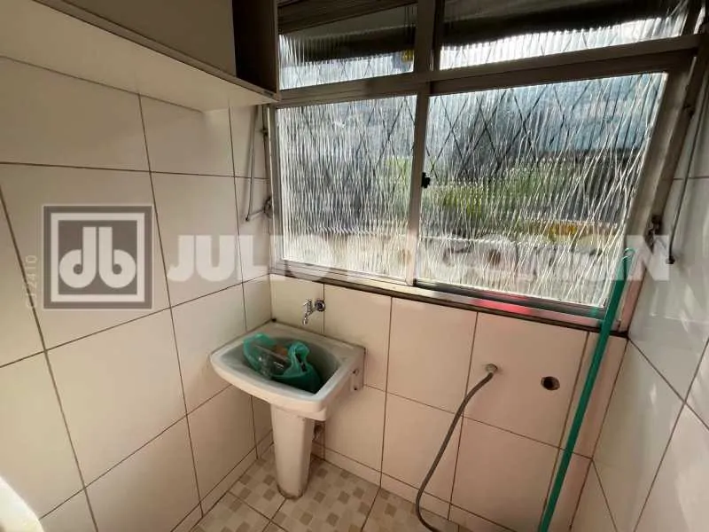 Washing machine in a 3-bedroom apartment, 65 m² — photo 12