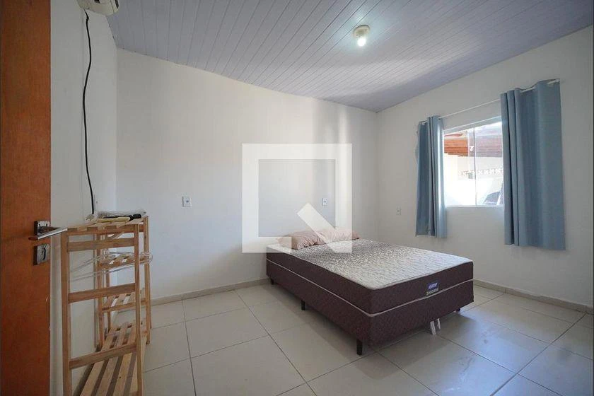 Apartamento amueblado de 1 dormitorio con jardín privado — photo 5